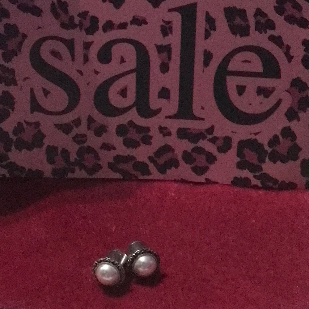 Earings